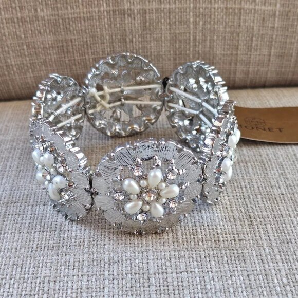 Monet Women Bracelet PEARLS Forever Stretched Wrist Band Fashion Jewelry - Picture 6 of 11